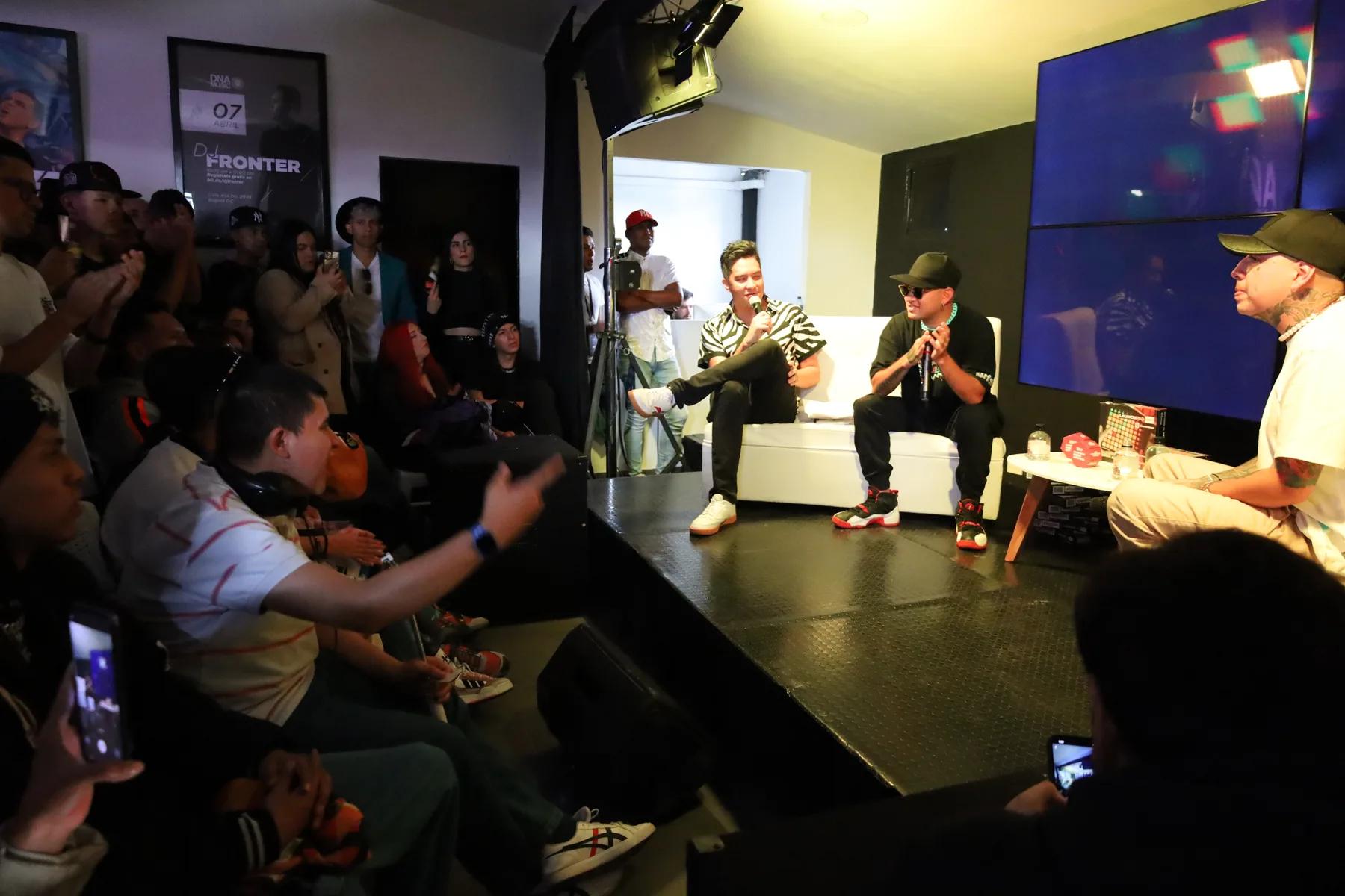 Encuentro presencial de estudiantes y artistas